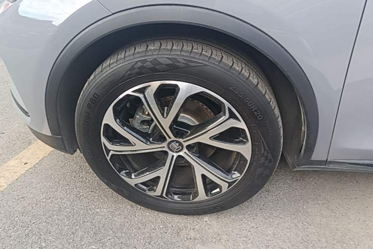 Used BYD Tang New Energy 2025 DM-i 115KM Flagship Model Left Front Wheel Hub
