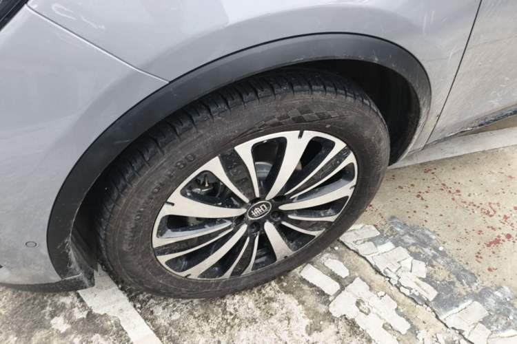 Used BYD Tang New Energy 2025 Model Smart Drive Version DM-i 175KM Prestige Version Left Front Wheel Hub