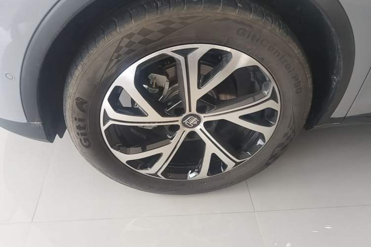 Used BYD Tang New Energy 2025 Intelligent Driving Version DM-i 115KM Flagship Edition Left Front Wheel Hub