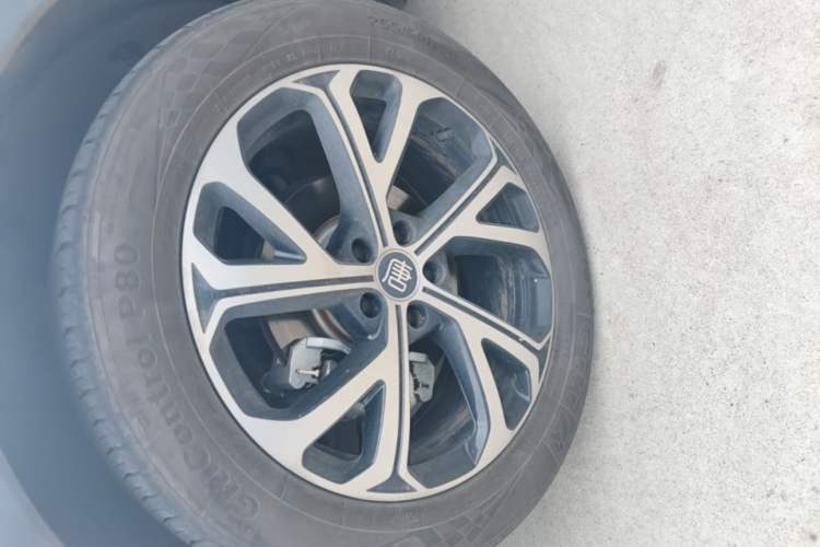 Used BYD Tang New Energy 2025 Intelligent Driving Version DM-i 115KM Flagship Edition Left Front Wheel Hub