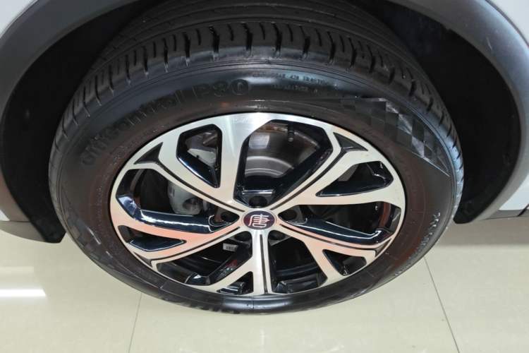 Used BYD Tang New Energy 2025 Intelligent Driving Version DM-i 115KM Flagship Edition Left Front Wheel Hub