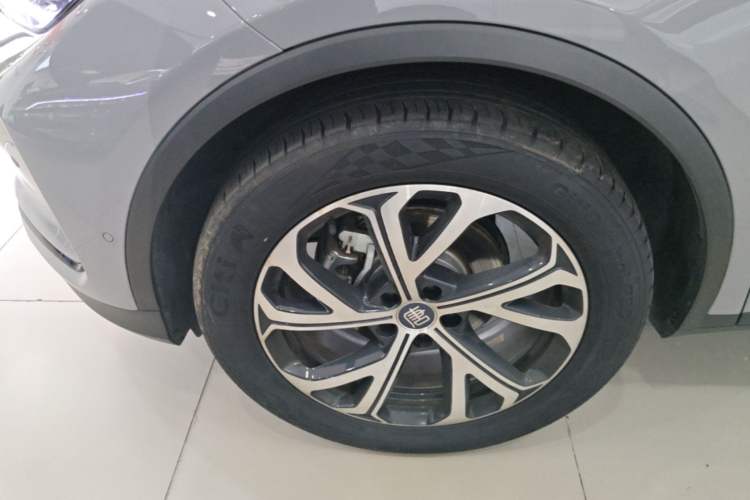 Used BYD Tang New Energy 2025 Intelligent Driving Version DM-i 115KM Flagship Edition Left Front Wheel Hub