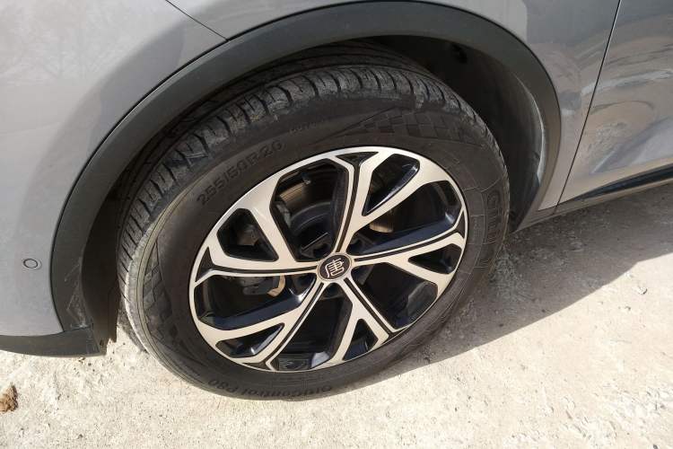 Used BYD Tang New Energy 2025 Intelligent Driving Version DM-i 115KM Flagship Edition Left Front Wheel Hub