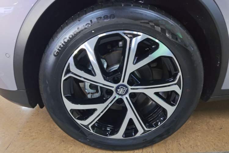 Used BYD Tang New Energy 2025 Intelligent Driving Version DM-i 115KM Flagship Edition Left Front Wheel Hub