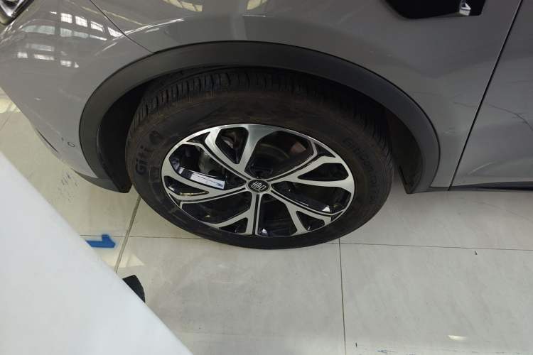 Used BYD Tang New Energy 2025 Intelligent Driving Version DM-i 115KM Flagship Edition Left Front Wheel Hub