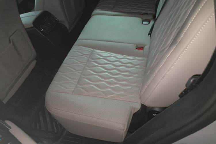 Used BYD Tang New Energy 2025 Intelligent Driving Version DM-i 115KM Flagship Edition Left Rear Seat