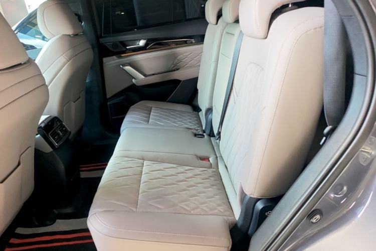 Used BYD Tang New Energy 2025 DM-i 115KM Prestige Model Left Rear Seat