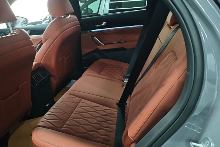 Used BYD Tang New Energy 2025 Model Smart Drive Version DM-i 175KM Prestige Version Left Rear Seat
