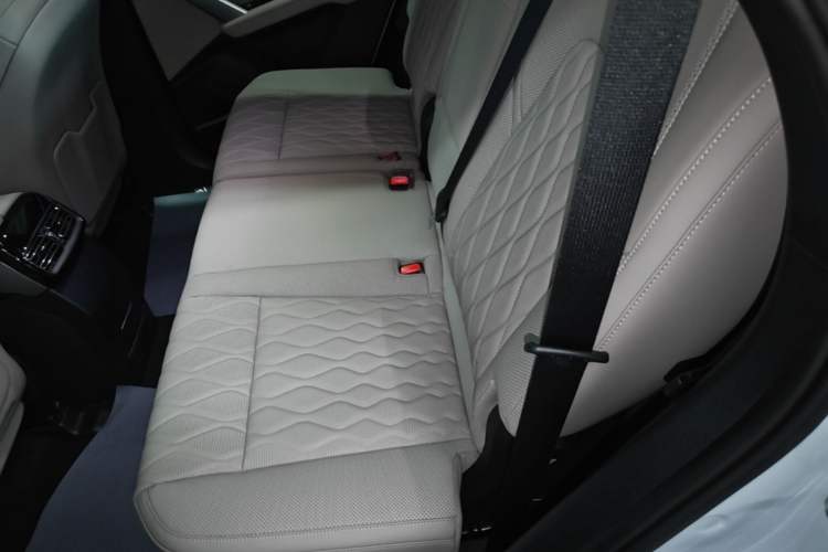 Used BYD Tang New Energy 2025 Intelligent Driving Version DM-i 115KM Flagship Edition Left Rear Seat