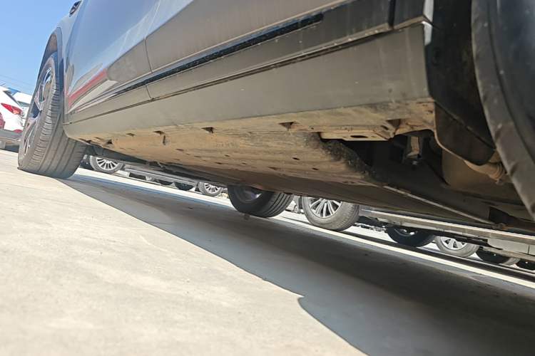 Used BYD Tang New Energy 2025 DM-i 115KM Flagship Model Left Side Sill