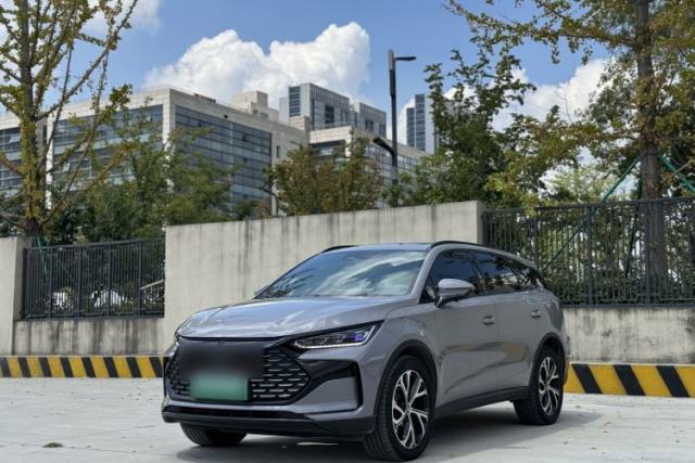 BYD Tang New Energy 2025 DM-i 115KM Prestige Model с пробегом