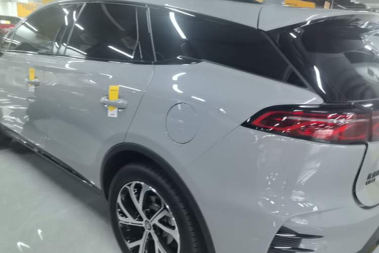 Used BYD Tang New Energy 2025 DM-i 115KM Prestige Model Rear Left 45 Deg