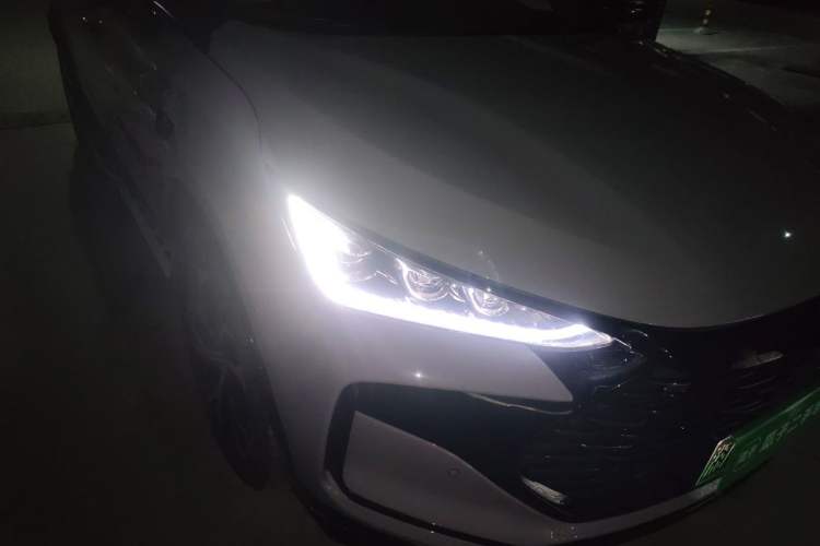 Used BYD Tang New Energy 2025 Intelligent Driving Version DM-i 115KM Prestige Edition Right Front Headlight