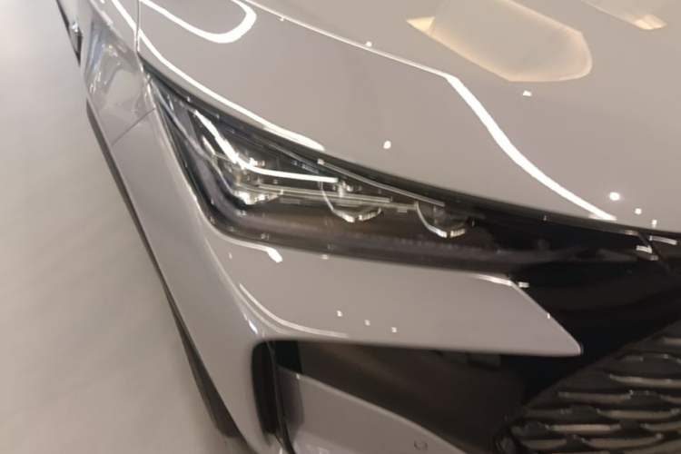 Used BYD Tang New Energy 2025 Intelligent Driving Version DM-i 115KM Flagship Edition Right Front Headlight