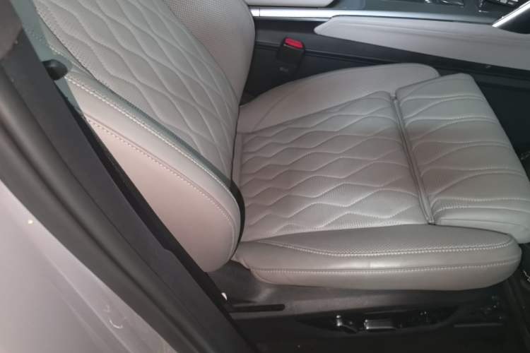 Used BYD Tang New Energy 2025 Intelligent Driving Version DM-i 115KM Flagship Edition Right Front Seat