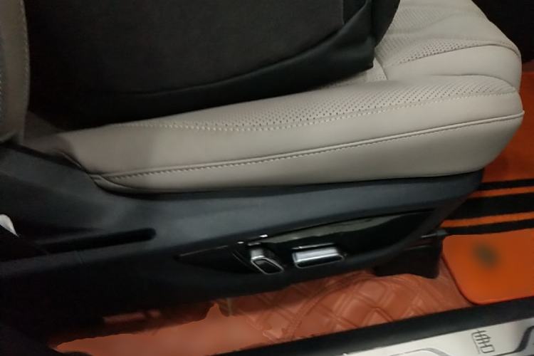 Used BYD Tang New Energy 2025 DM-i 115KM Prestige Model Right Front Seat