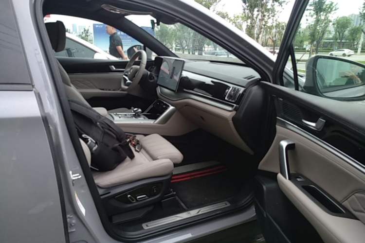 Used BYD Tang New Energy 2025 Intelligent Driving Version DM-i 115KM Flagship Edition Right Front Seat
