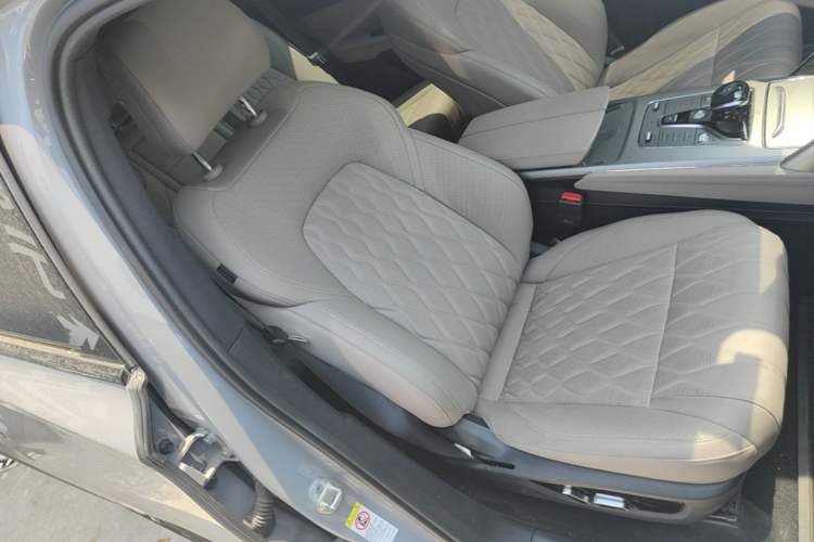 Used BYD Tang New Energy 2025 DM-i 115KM Prestige Model Right Front Seat