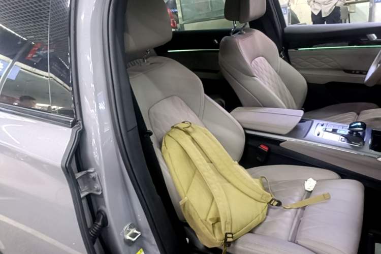 Used BYD Tang New Energy 2025 Intelligent Driving Version DM-i 115KM Flagship Edition Right Front Seat