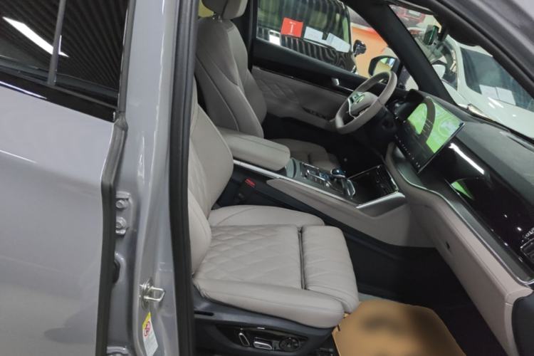 Used BYD Tang New Energy 2025 Intelligent Driving Version DM-i 115KM Flagship Edition Right Front Seat