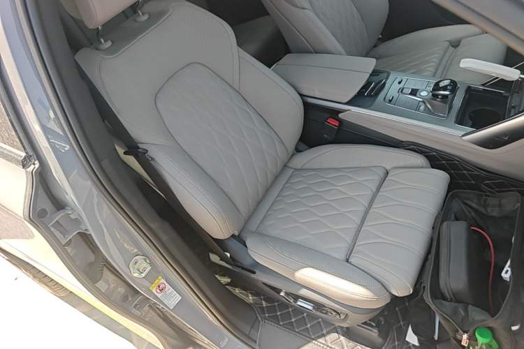 Used BYD Tang New Energy 2025 DM-i 115KM Flagship Model Right Front Seat