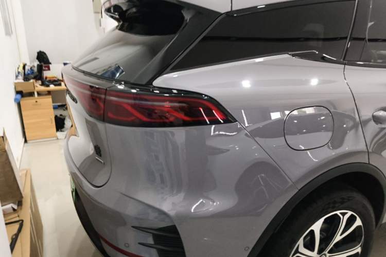Used BYD Tang New Energy 2025 Intelligent Driving Version DM-i 115KM Flagship Edition Right Rear Taillight