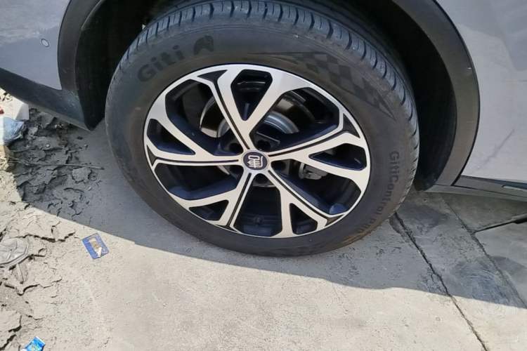 Used BYD Tang New Energy 2025 Intelligent Driving Version DM-i 115KM Flagship Edition Right Rear Wheel Hub