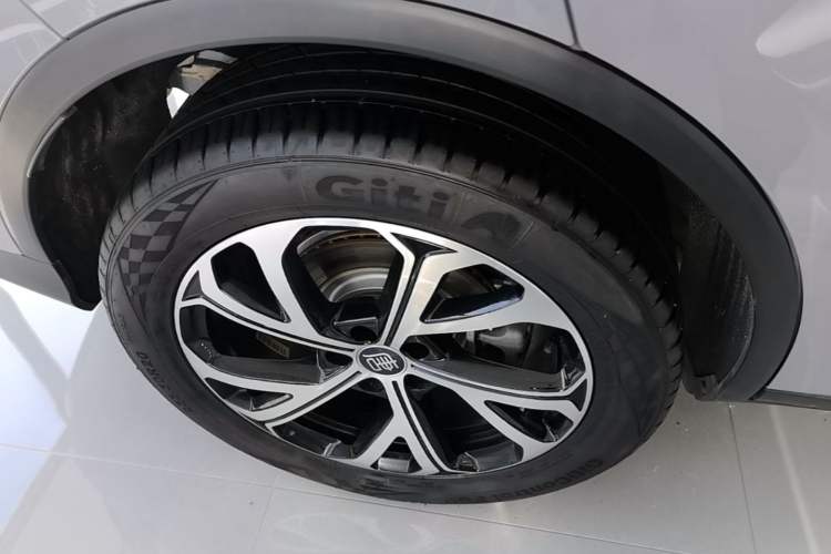 Used BYD Tang New Energy 2025 Intelligent Driving Version DM-i 115KM Flagship Edition Right Rear Wheel Hub