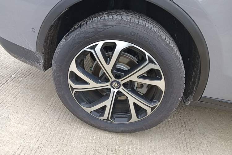 Used BYD Tang New Energy 2025 Intelligent Driving Version DM-i 115KM Flagship Edition Right Rear Wheel Hub