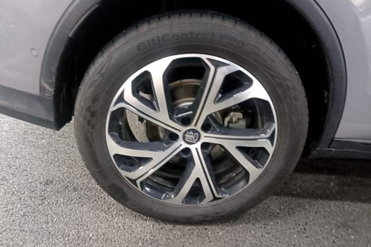 Used BYD Tang New Energy 2025 Intelligent Driving Version DM-i 115KM Flagship Edition Right Rear Wheel Hub