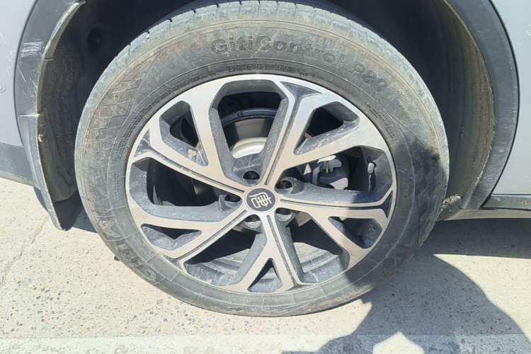 Used BYD Tang New Energy 2025 Intelligent Driving Version DM-i 115KM Prestige Edition Right Rear Wheel Hub