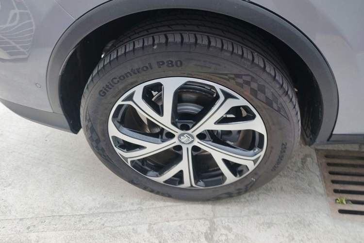 Used BYD Tang New Energy 2025 Intelligent Driving Version DM-i 115KM Flagship Edition Right Rear Wheel Hub