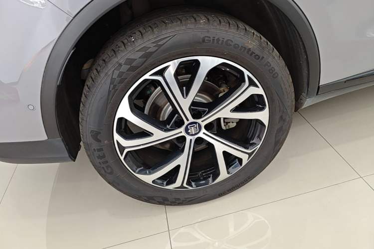 Used BYD Tang New Energy 2025 Intelligent Driving Version DM-i 115KM Flagship Edition Right Rear Wheel Hub