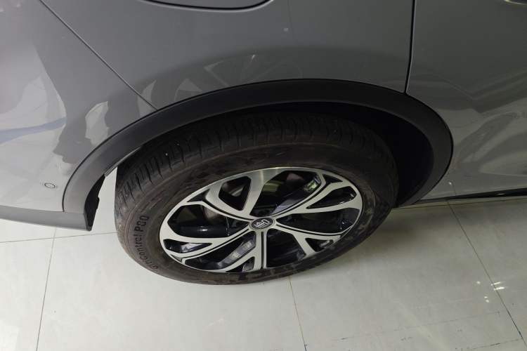 Used BYD Tang New Energy 2025 Intelligent Driving Version DM-i 115KM Flagship Edition Right Rear Wheel Hub