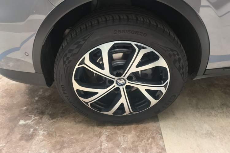 Used BYD Tang New Energy 2025 Intelligent Driving Version DM-i 115KM Flagship Edition Right Rear Wheel Hub