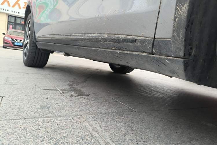 Used BYD Tang New Energy 2025 DM-i 115KM Flagship Model Right Side Sill