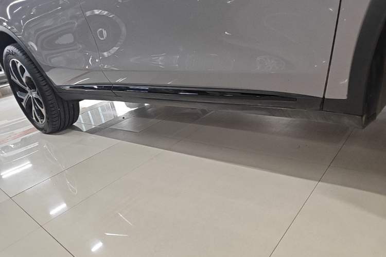 Used BYD Tang New Energy 2025 Intelligent Driving Version DM-i 115KM Flagship Edition Right Side Sill