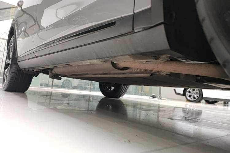 Used BYD Tang New Energy 2025 DM-i 115KM Prestige Model Right Side Sill