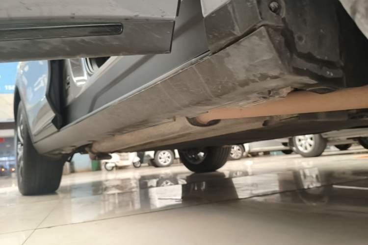 Used BYD Tang New Energy 2025 DM-i 115KM Prestige Model Right Side Sill