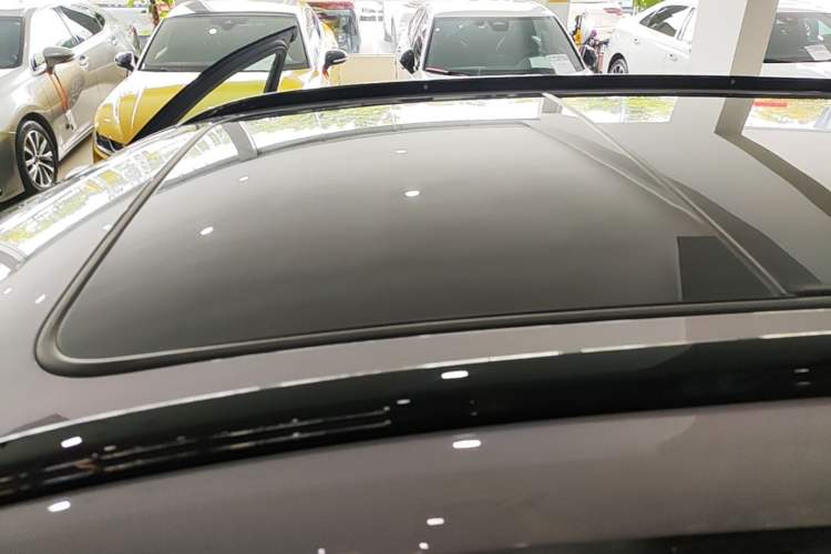 Used BYD Tang New Energy 2025 DM-i 115KM Flagship Model Roof