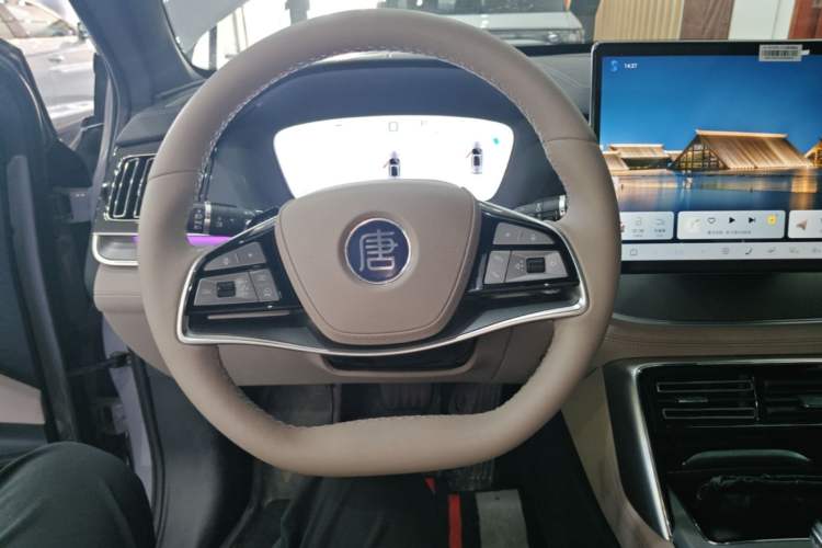 Used BYD Tang New Energy 2025 Intelligent Driving Version DM-i 115KM Flagship Edition Steering Wheel