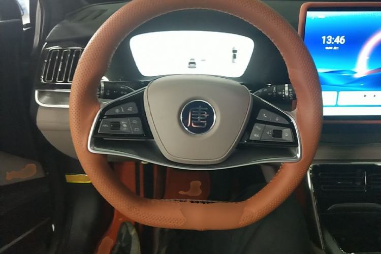Used BYD Tang New Energy 2025 DM-i 115KM Prestige Model Steering Wheel