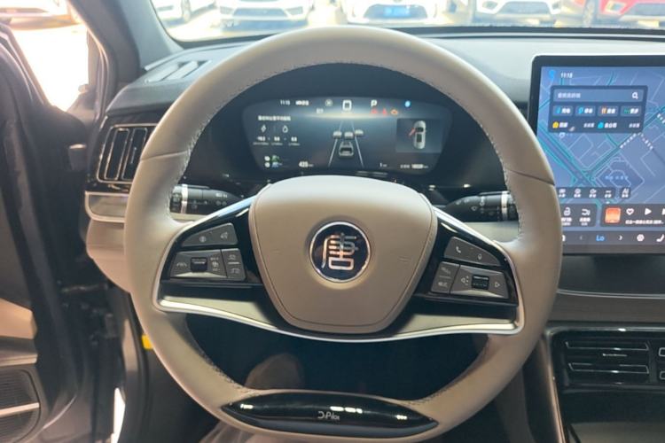 Used BYD Tang New Energy 2025 DM-i 115KM Prestige Model Steering Wheel