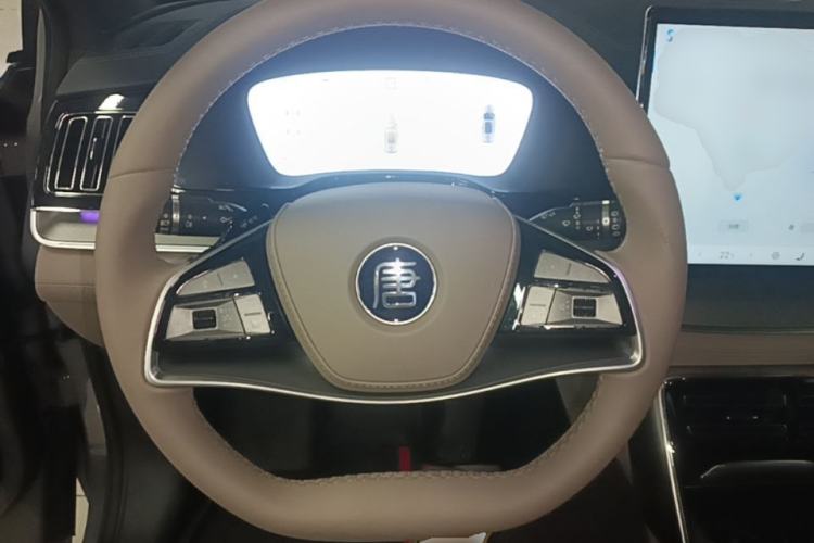 Used BYD Tang New Energy 2025 Intelligent Driving Version DM-i 115KM Flagship Edition Steering Wheel