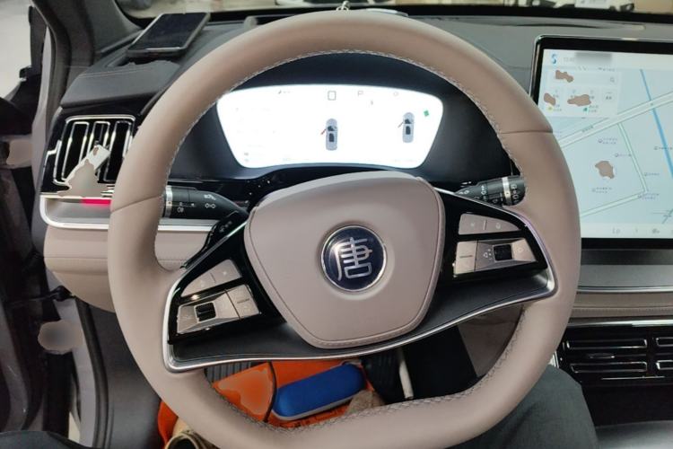 Used BYD Tang New Energy 2025 Intelligent Driving Version DM-i 115KM Flagship Edition Steering Wheel