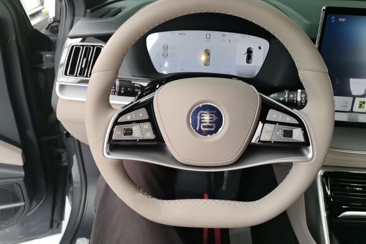 Used BYD Tang New Energy 2025 Intelligent Driving Version DM-i 115KM Flagship Edition Steering Wheel