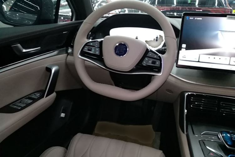 Used BYD Tang New Energy 2025 Intelligent Driving Version DM-i 115KM Flagship Edition Steering Wheel