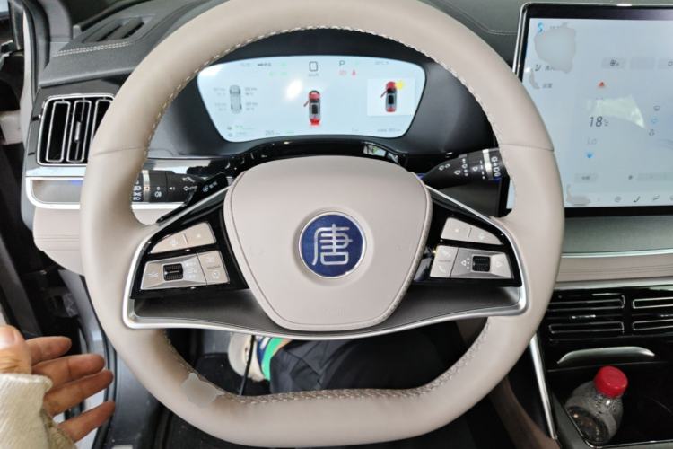 Used BYD Tang New Energy 2025 Intelligent Driving Version DM-i 115KM Flagship Edition Steering Wheel
