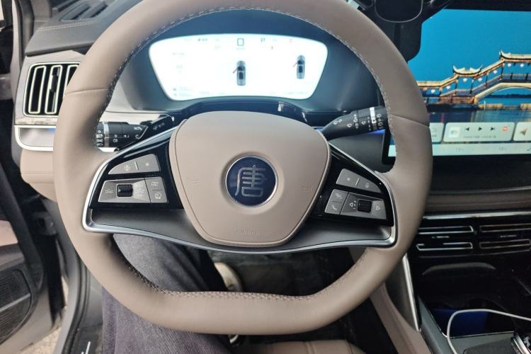 Used BYD Tang New Energy 2025 Intelligent Driving Version DM-i 115KM Prestige Edition Steering Wheel