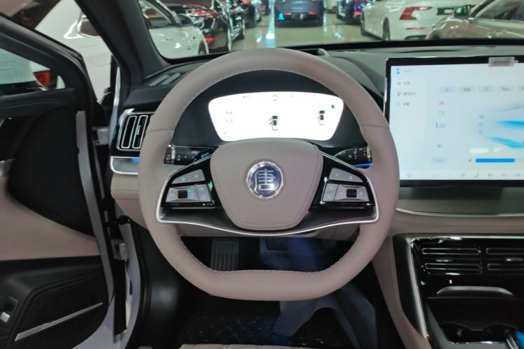 Used BYD Tang New Energy 2025 Intelligent Driving Version DM-i 115KM Flagship Edition Steering Wheel